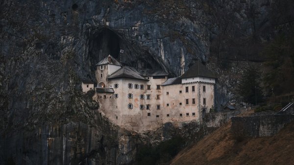Comment planifier une visite des monastères rupestres en Géorgie?